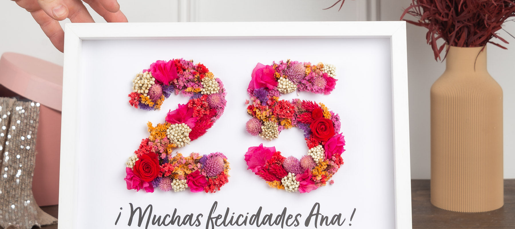 cuadro original con flores preservadas