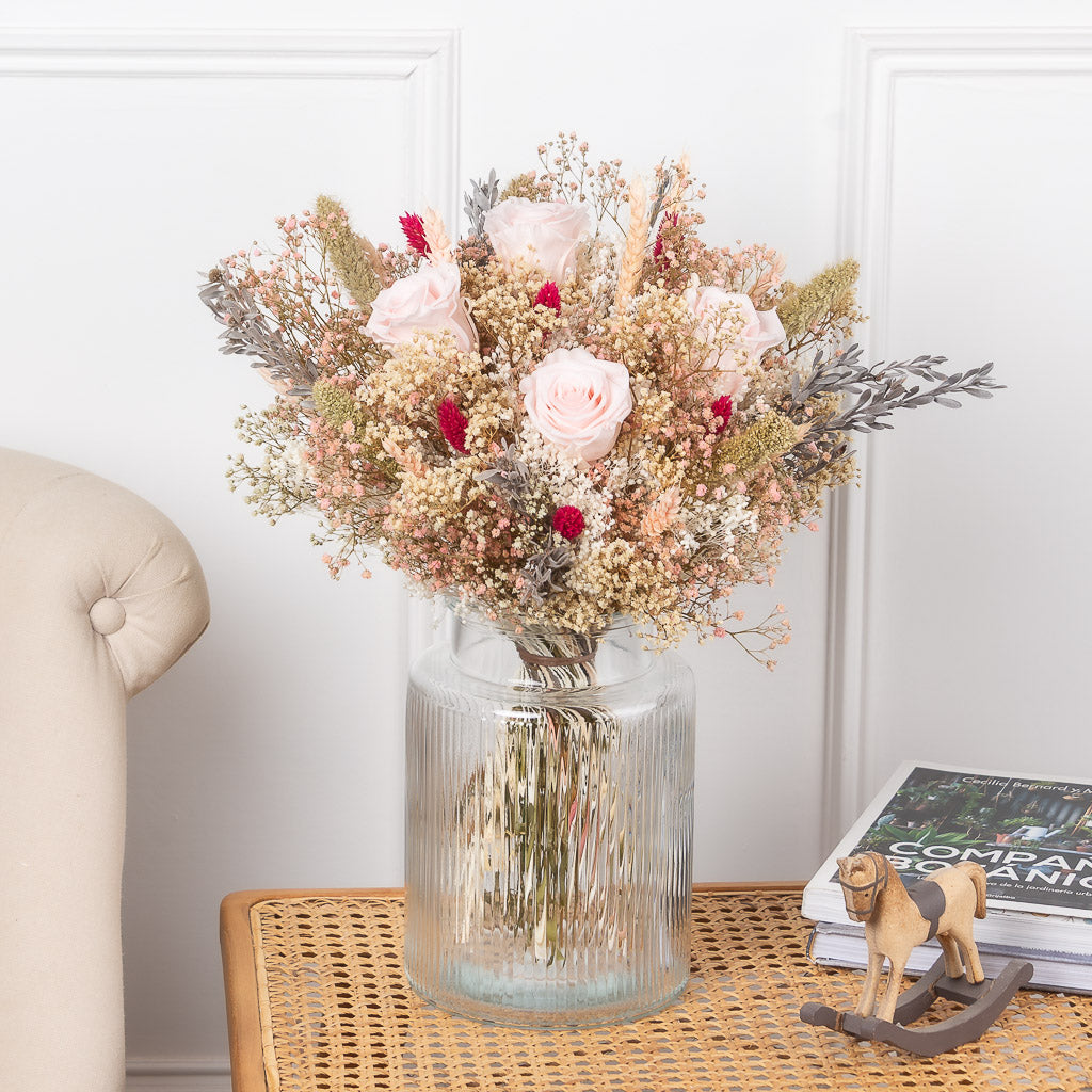 Jarrón de cristal perfecto para flores preservadas