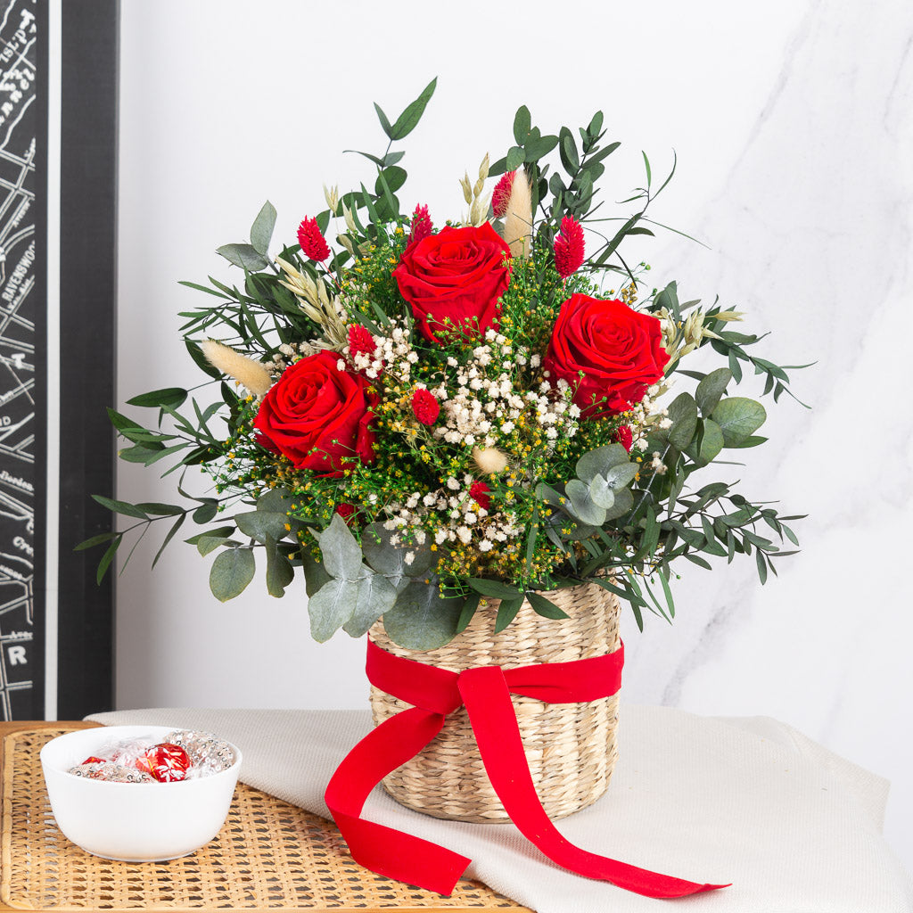 Cesta eternal de rosas
