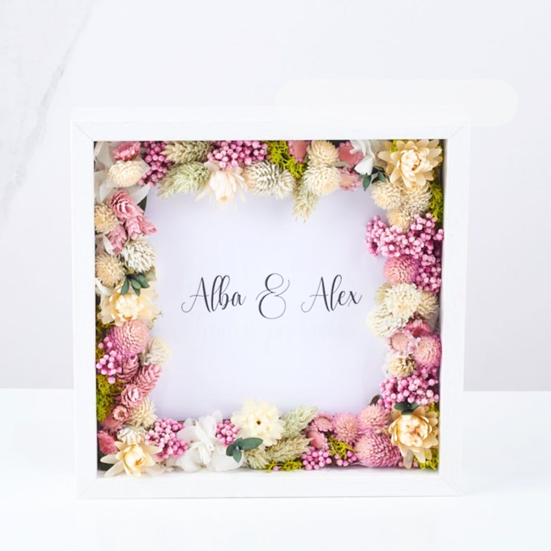 Cuadro con marco floral