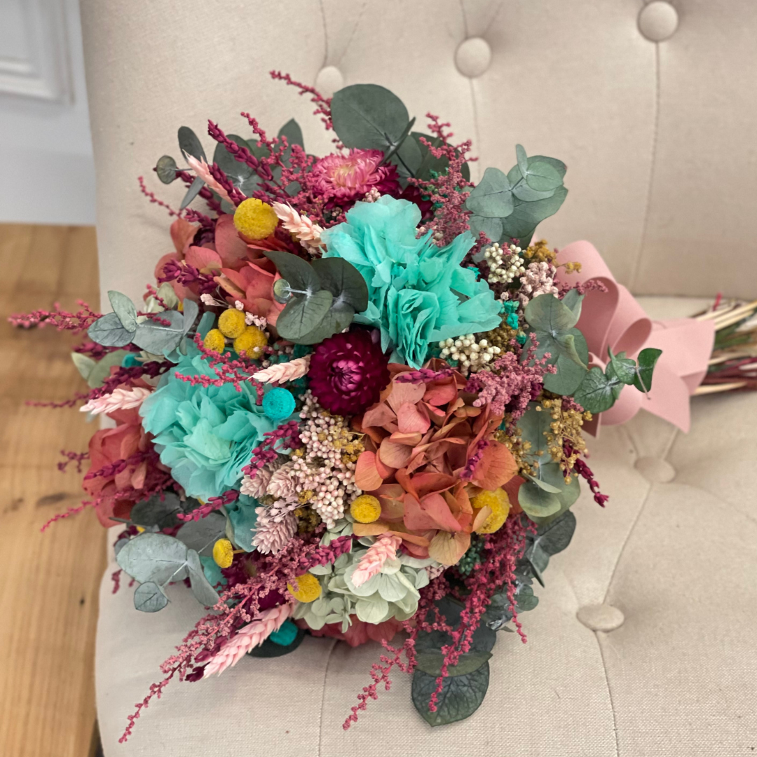 ramo de novia preservado con hortensia s y eucaliptus