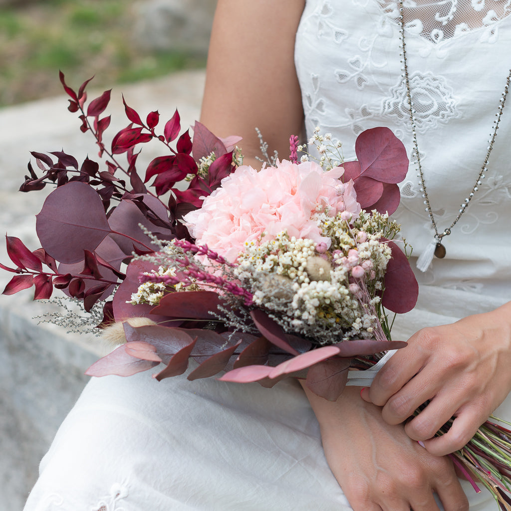 ramo de novia con hortensia preservada Pink Atellier