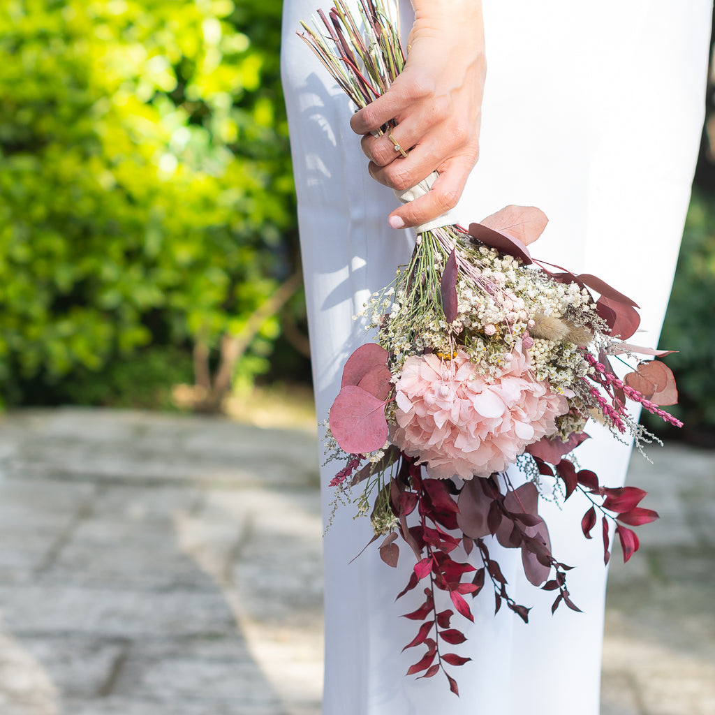 ramo de novia con hortensia preservada Pink Atellier
