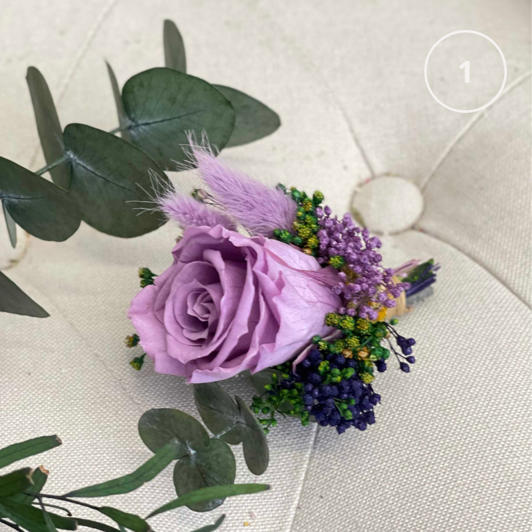 prendido con rosa lila