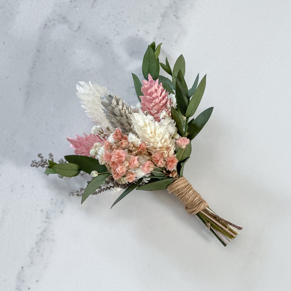 Prendido calas silvestre de flores preservadas