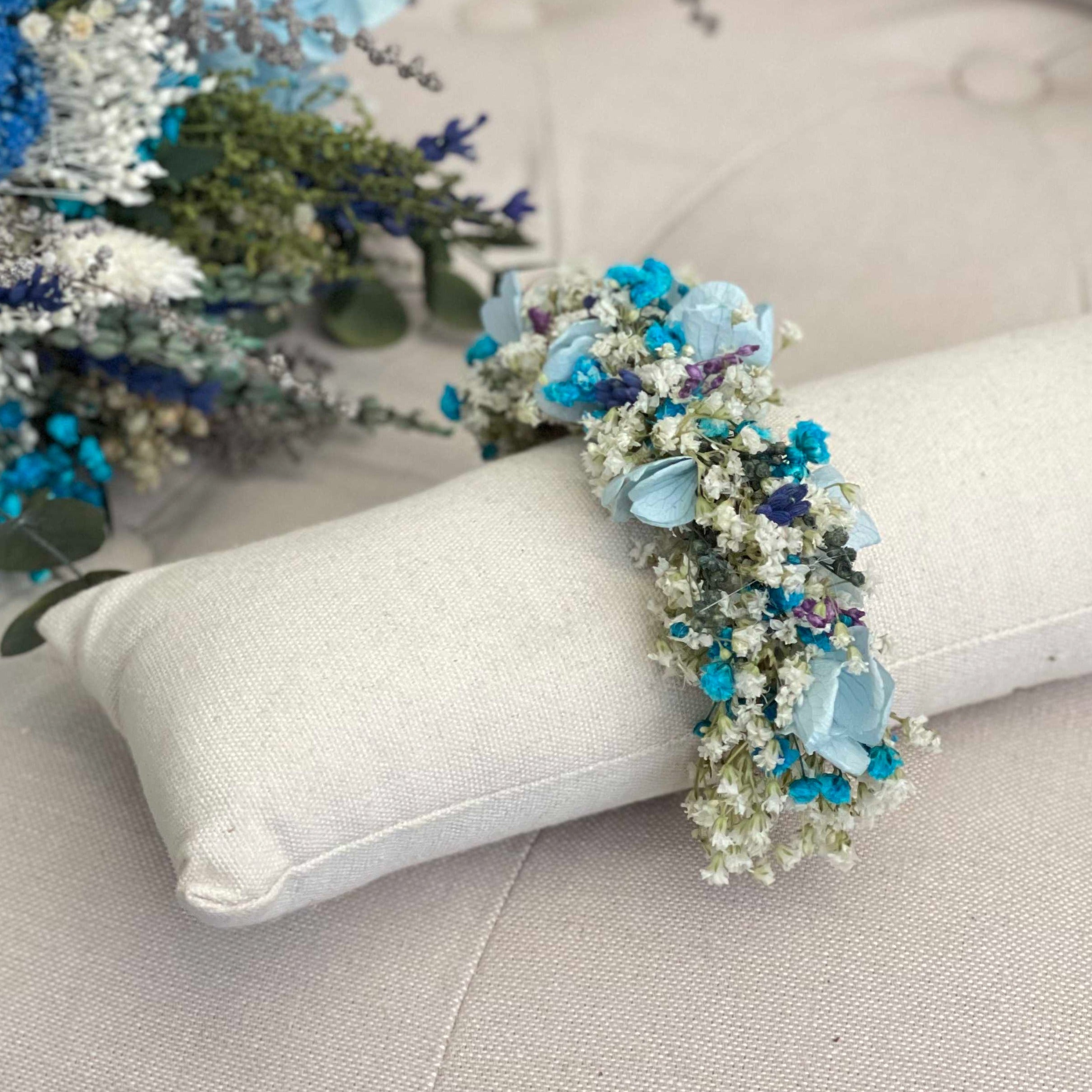 Pulsera alambrada a juego