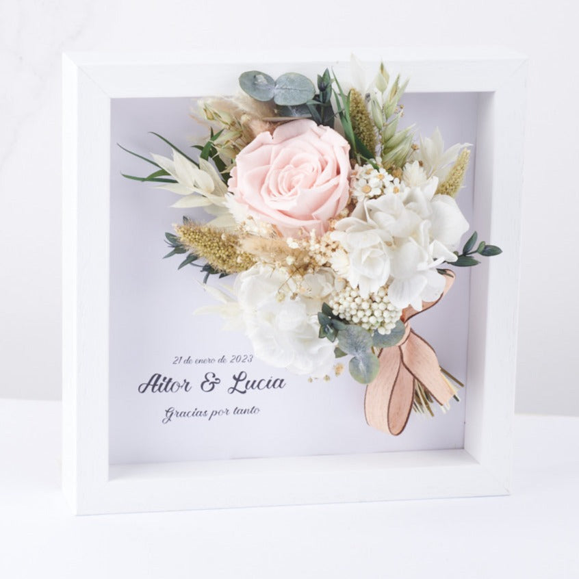 cuadro personalizadp con ramo de flores preservadas Alfama