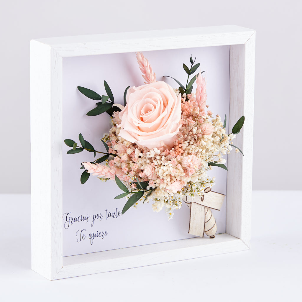 cuadro deco con ramito de flores preservadas y dedicatoria