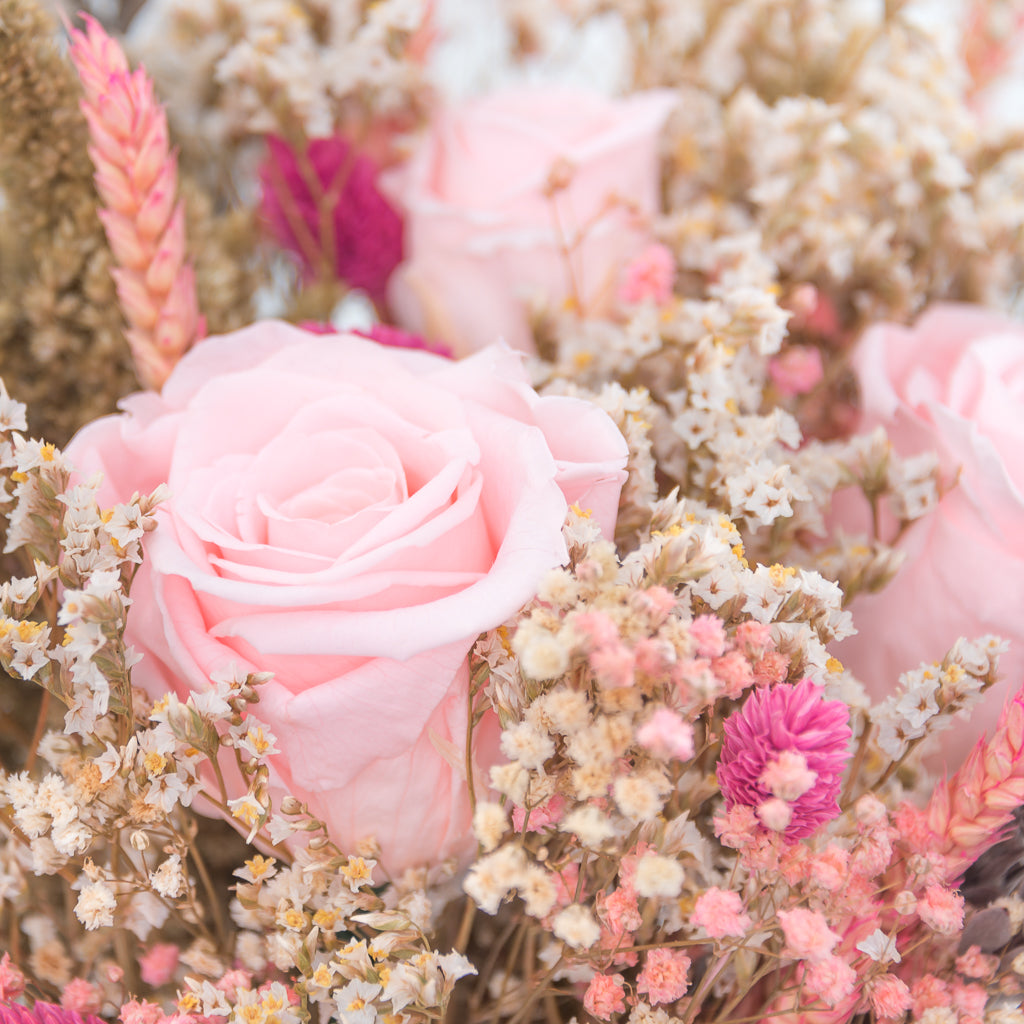 rosa preservada detalle ramo de flores