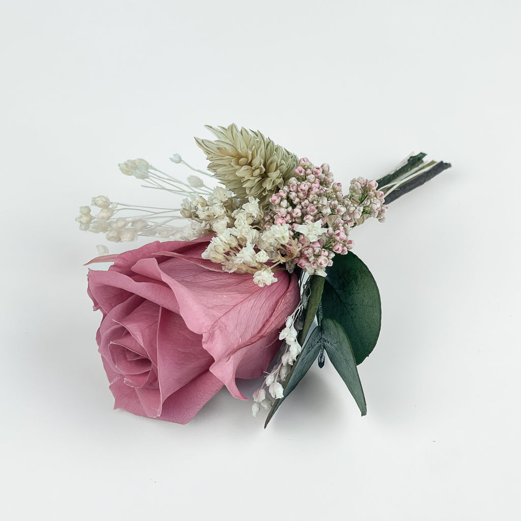 prendido con rosa intenso