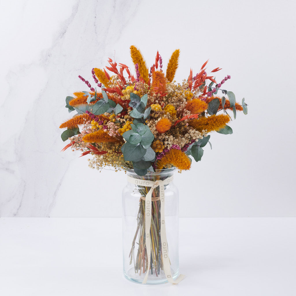 ramo de flores naranjas preservadas tamaño classic