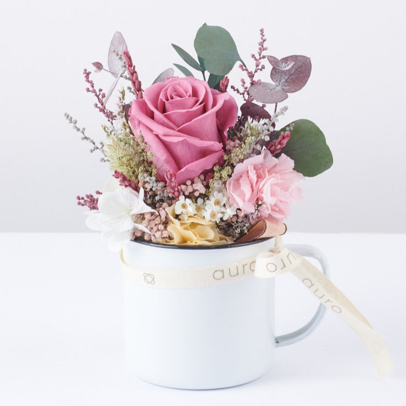 taza floral con flores preservadas bouquet celine