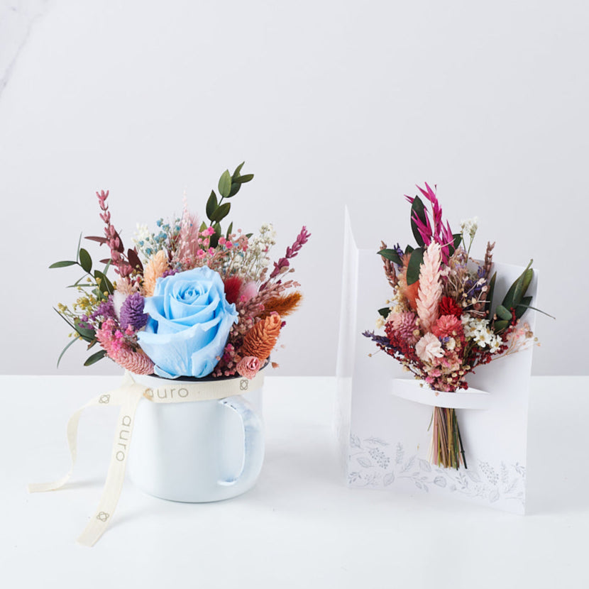 Taza Floral You + tarjeta de flores