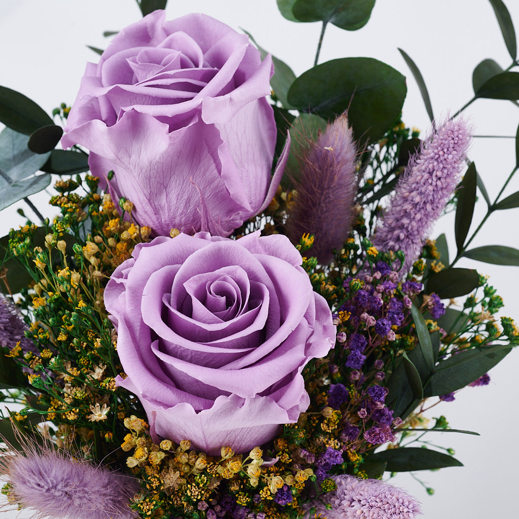 rosas eternas lilas preservadas