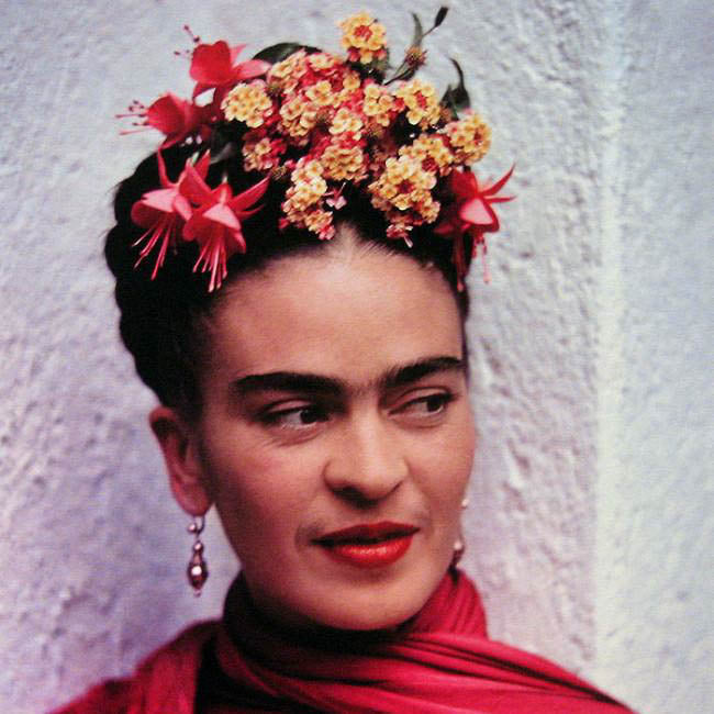 FLORES CON ELLAS. Frida Kahlo