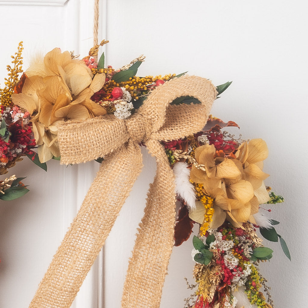 corona de navidad con hortensia
