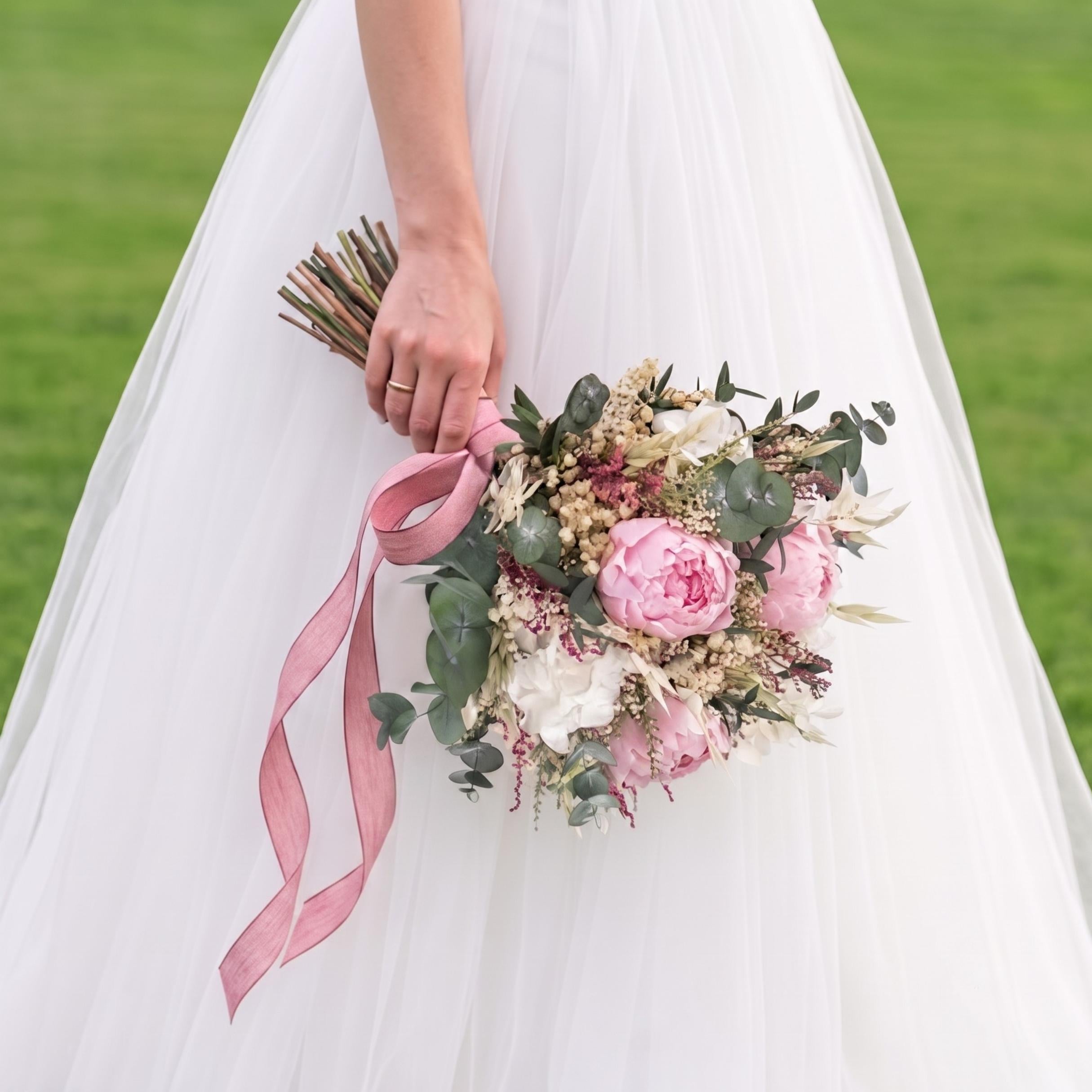 ramo de novia con peonias preservadas peonias dolce