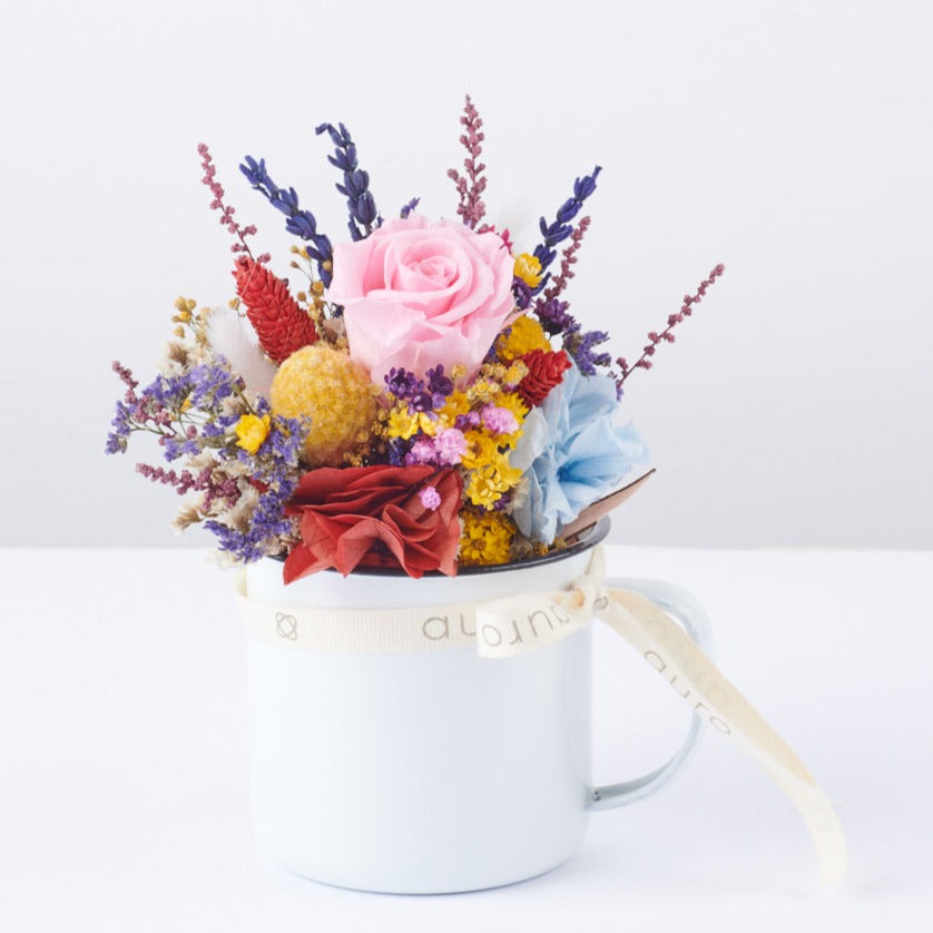 taza de flores preservadas Caleido