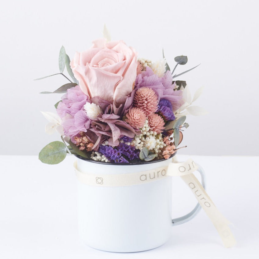 taza de flores preservadas bouquet saree